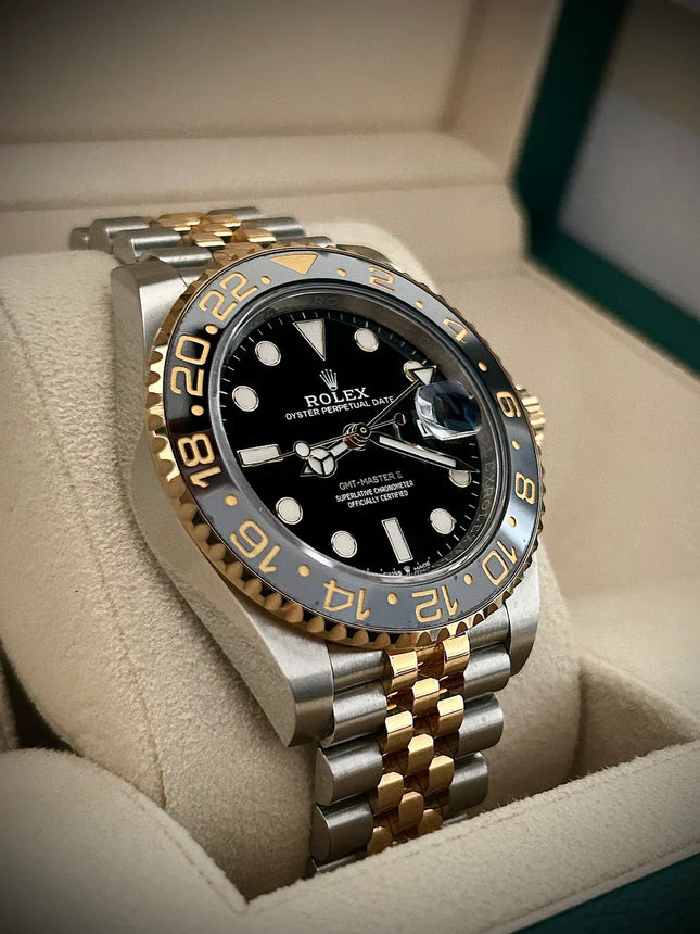 Automatic Rolex GMT-Master II 126718GRNR Black Dial 40mm