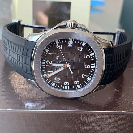 AUTOMATIC PATEK PHILIPPE STEEL AQUANAUT TIMEPIECE