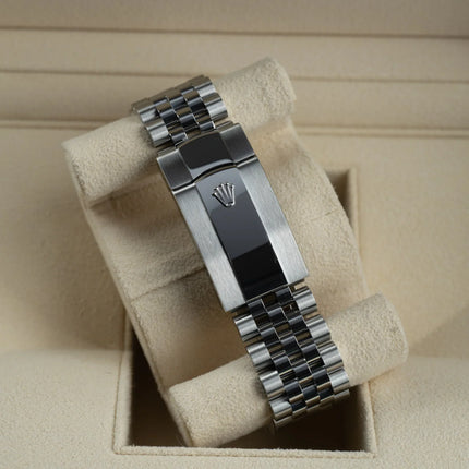 Automatic Rolex Sky-Dweller Green Dial 42mm