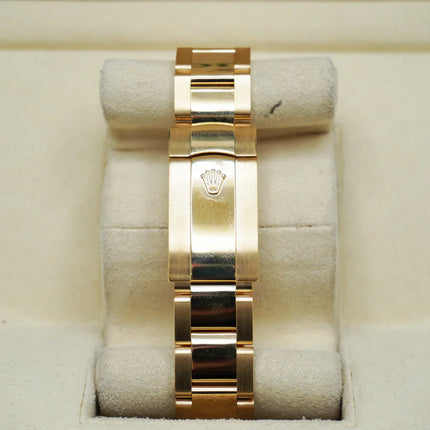 Rolex Sky-Dweller 42mm Yellow Gold 326938 Champagne